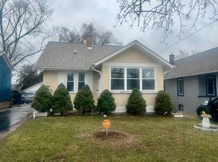 947 4th Ave, Aurora, IL 60505