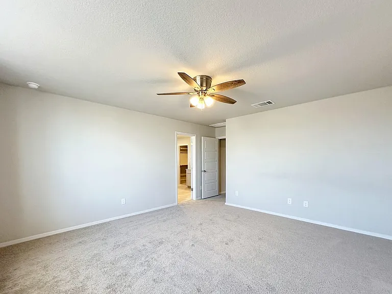 163 Haywood Mnr — Photo 16