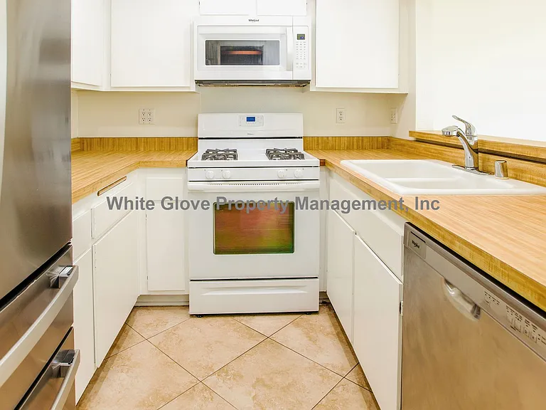 5520 E Vista Del Este — Photo 6