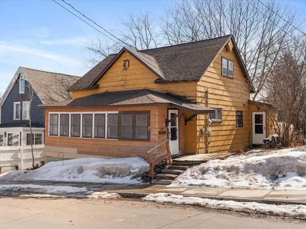 1085 Water St, Cumberland, WI 54829