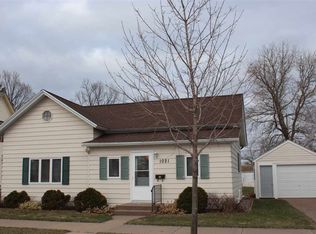1021 S 4th Ave, Wausau, WI 54401