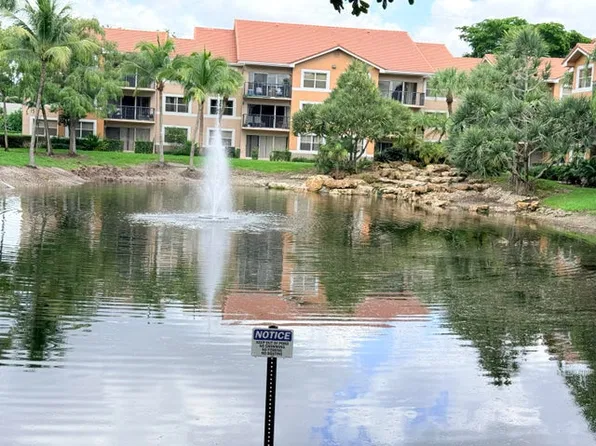 8801 Wiles Rd, Pompano Beach, FL