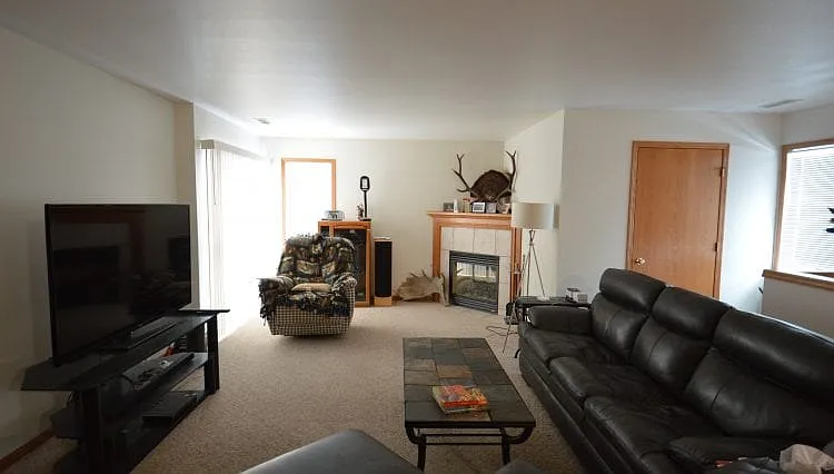 273 Meadowside Dr — Photo 8
