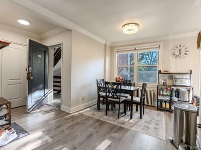 17 Edwards St #2A, Roslyn Heights, NY, 11577