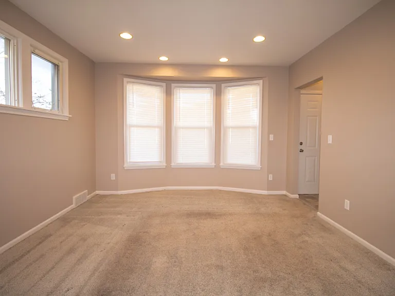1215 Coolidge Hwy — Photo 7