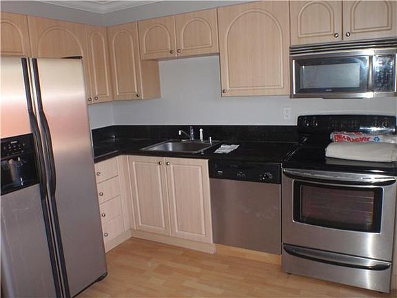 3rd image of 8255 NW 6th Ter APT 228