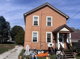 1104 16th St, Two Rivers, WI 54241