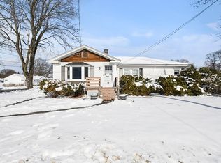 10 Baremeadow St, Methuen, MA 01844