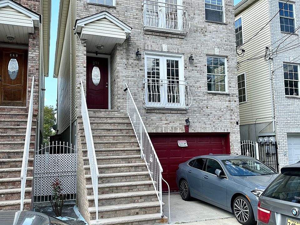1st image of 271 Grant Ave #1