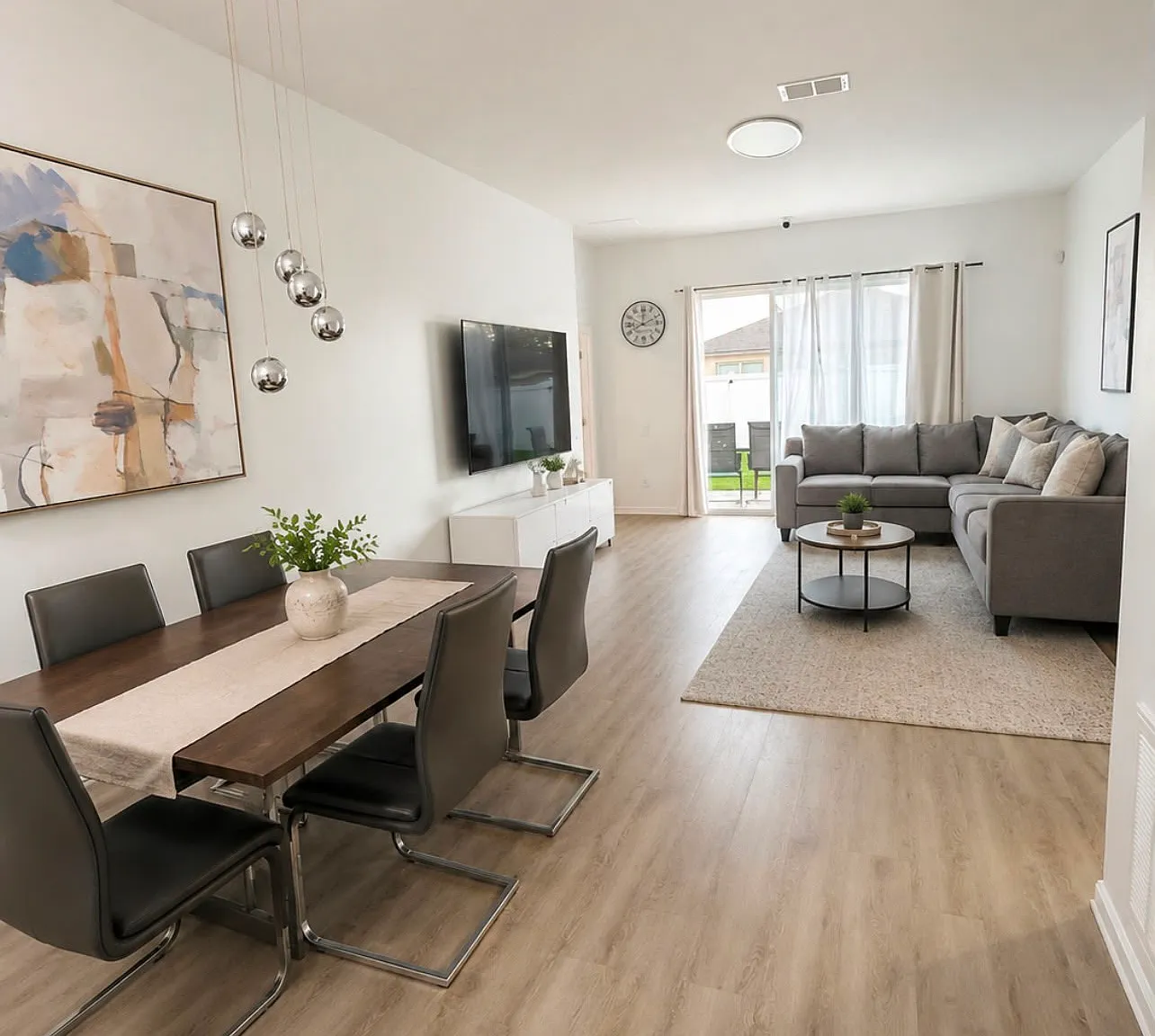 4 bed, 1604 sqft, $2,399 — Photo 3