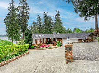 18816 51st St E, Lake Tapps, WA 98391