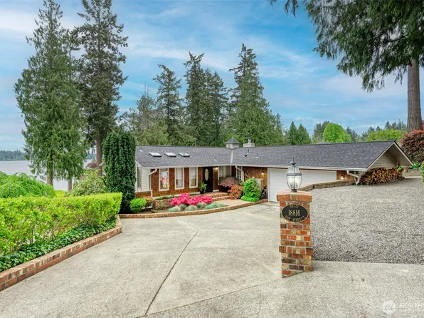 18816 51st Street E, Lake Tapps, WA 98391