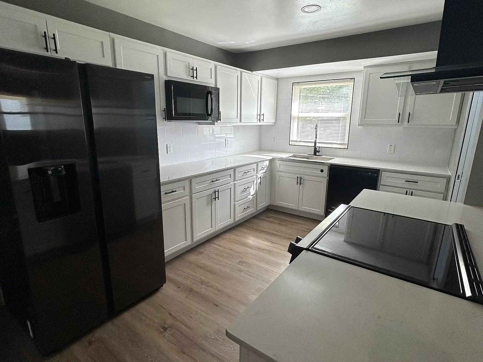 3 bed, 1844 sqft, $1,395 — Photo 2