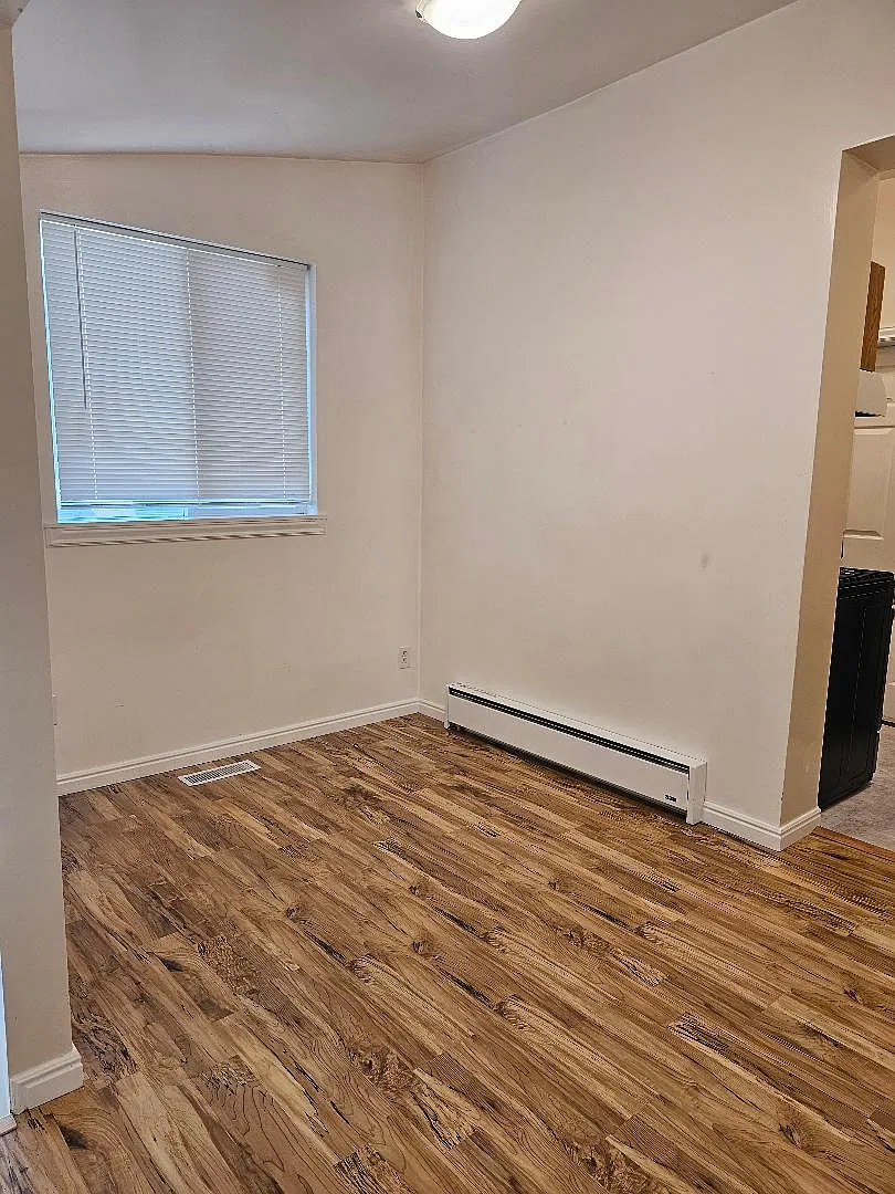 Studio, 500 sqft, $800 — Photo 3
