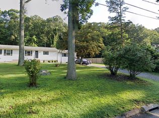 111 Rattling Valley Rd, Deep River, CT 06417