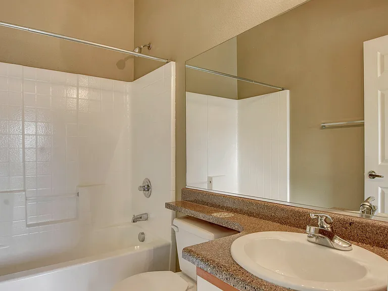 Sandpointe — Photo 15