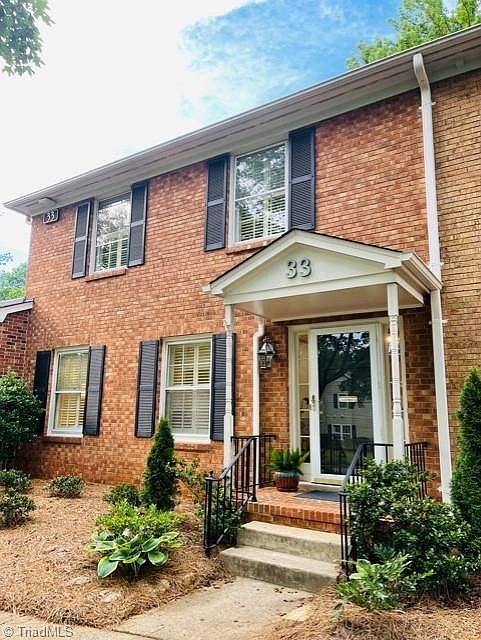1st image of 33 Fountain Manor Dr Unit B