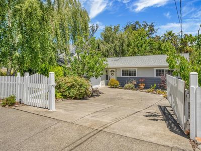 4 Kazen Way, Petaluma, CA, 94952