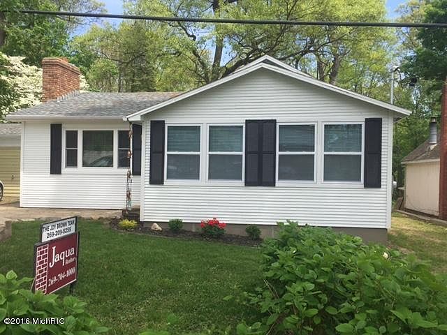 1st image of 875 Woodland Bch