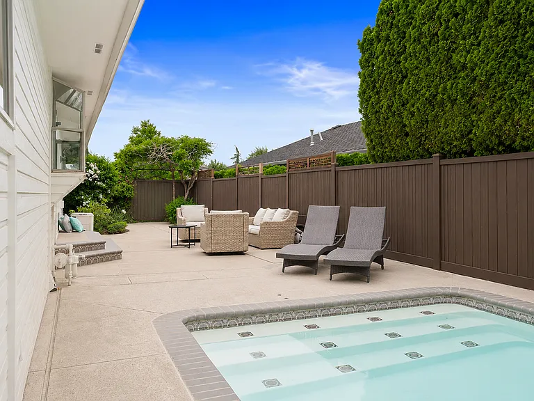 217 S 70th Ave — Photo 46