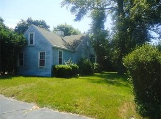 394 School St, Whitman, MA 02382