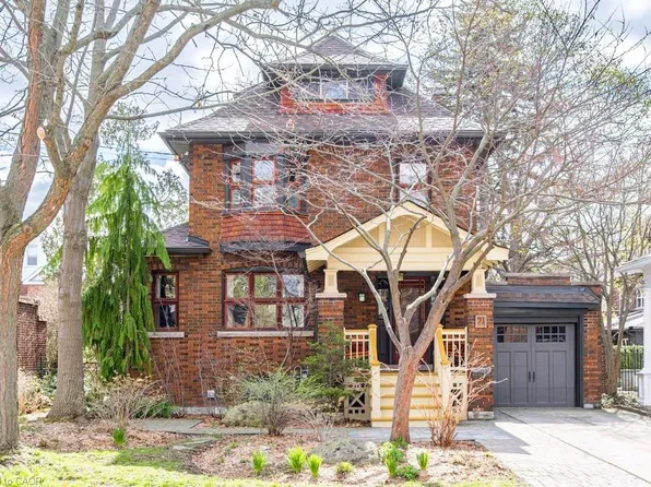 91 Paisley Ave N, Hamilton, ON L8S 4H2