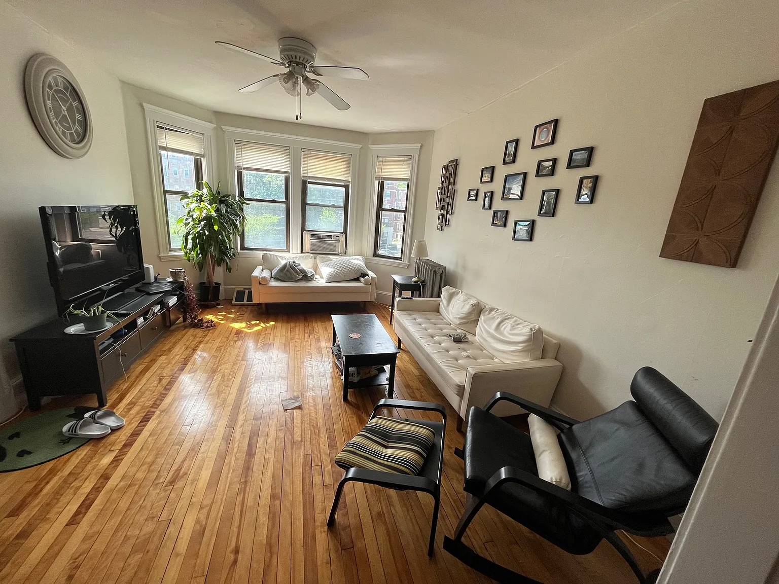 1343 Commonwealth Ave — Photo 2