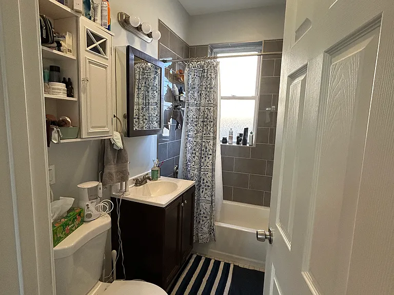 2102 N Albany Ave #3 — Photo 5
