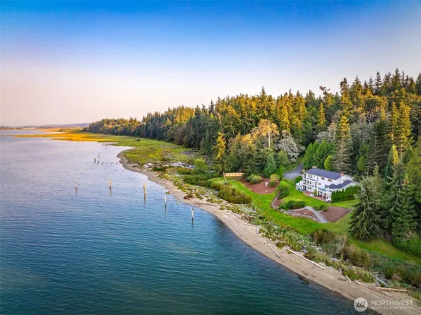 1421 Moore Road, Camano Island, WA 98282