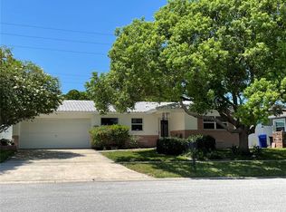 923 Santa Monica Dr, Dunedin, FL 34698