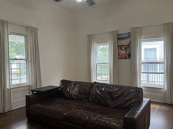 5th image of 204 Wickes St