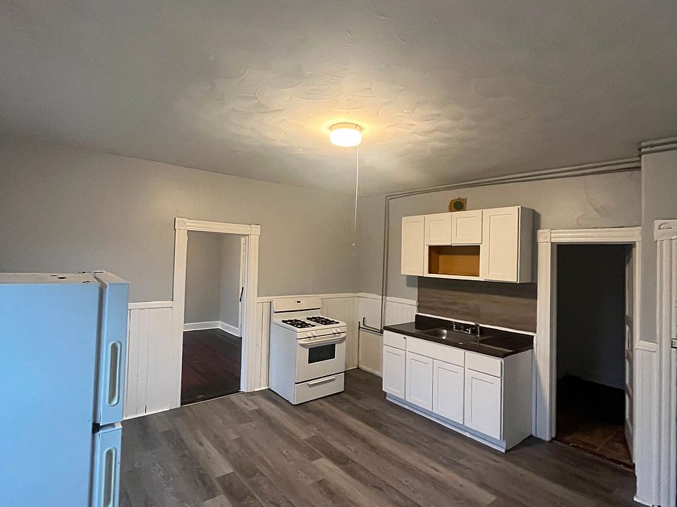 1st image of 50 Lasalle St #3E
