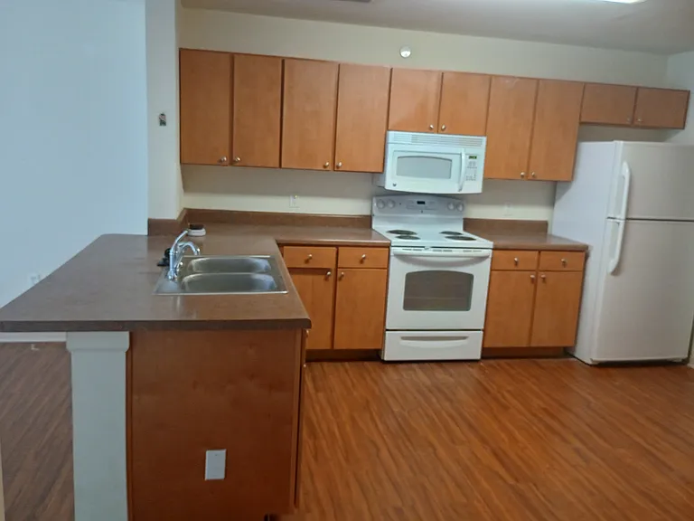 Mill Supply Apartments — Photo 18