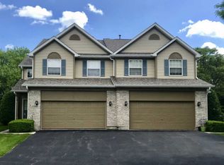 17209 W Cunningham Ct, Libertyville, IL 60048