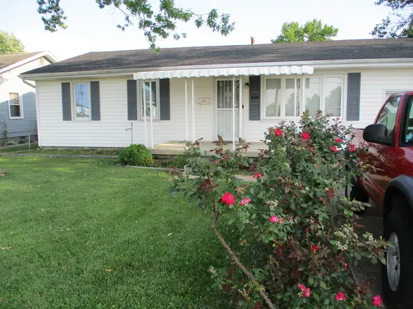 389 W Mitchell Ave, Martinsville, IN 46151