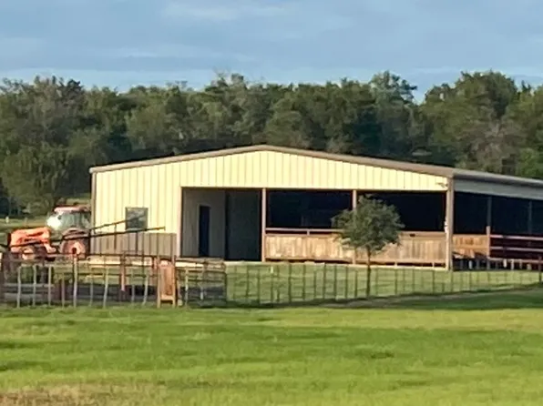1752 Timberbrook Dr, Stephenville, TX 76401