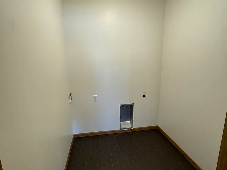 Laundry Machine Hook-up Closet