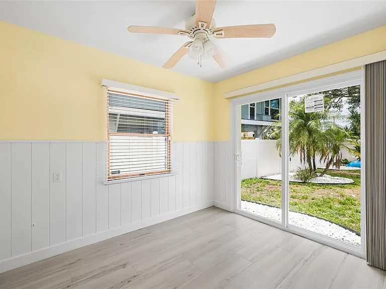 5541 Bayou Grande Blvd NE — Photo 32