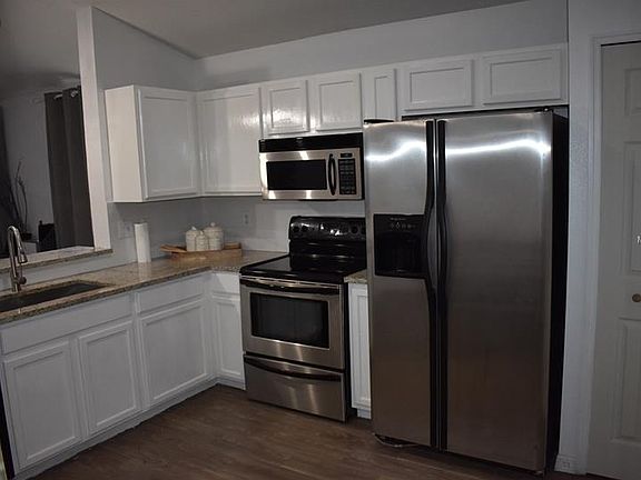 3rd image of 123 Holloway Ct