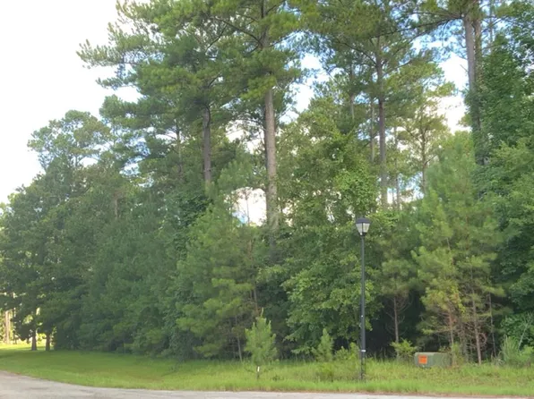 5607 Oak Borough Ln, Albany, GA 31721