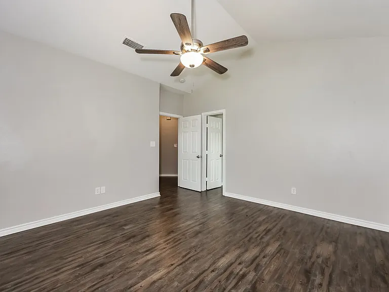 1812 Alanbrooke Dr — Photo 11