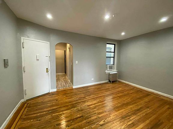 5th image of 808 Park Pl #C4
