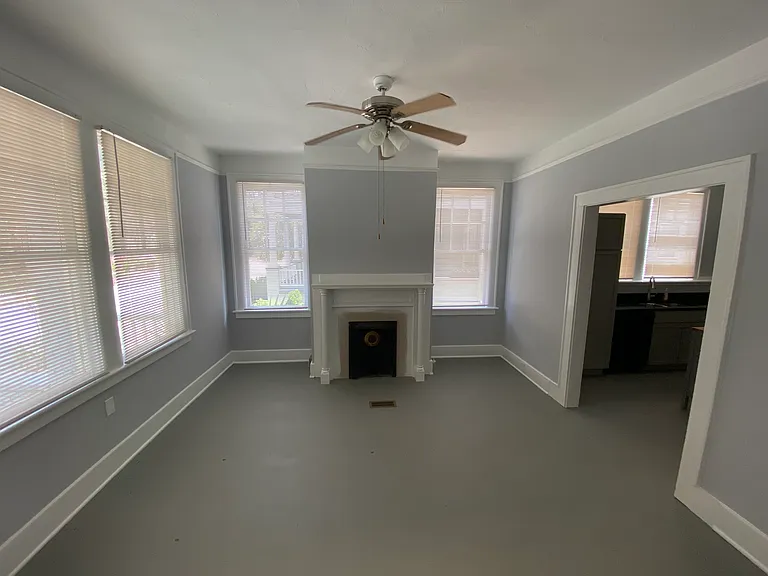 2218 Whitaker St #A — Photo 7