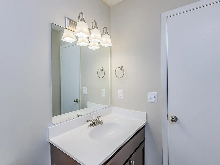 Ashley Oaks Apartments — Photo 44