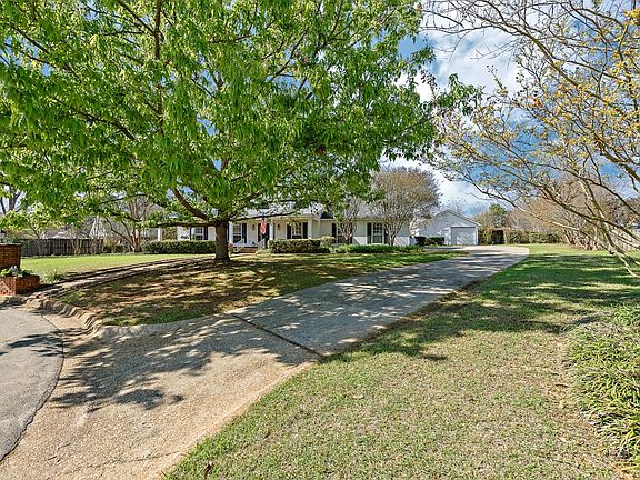 5th image of 110 Doncaster Way