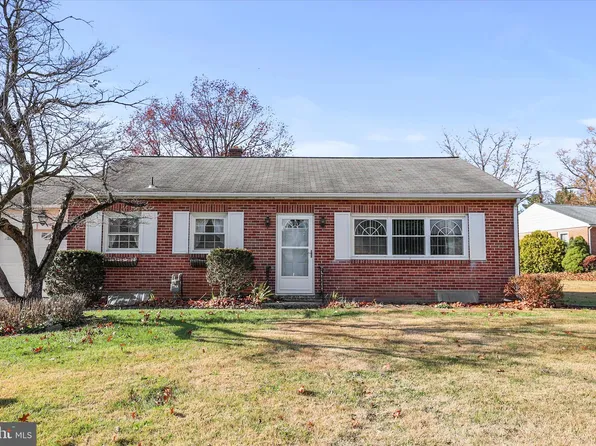 1777 San Gabriel Dr, York, PA 17406