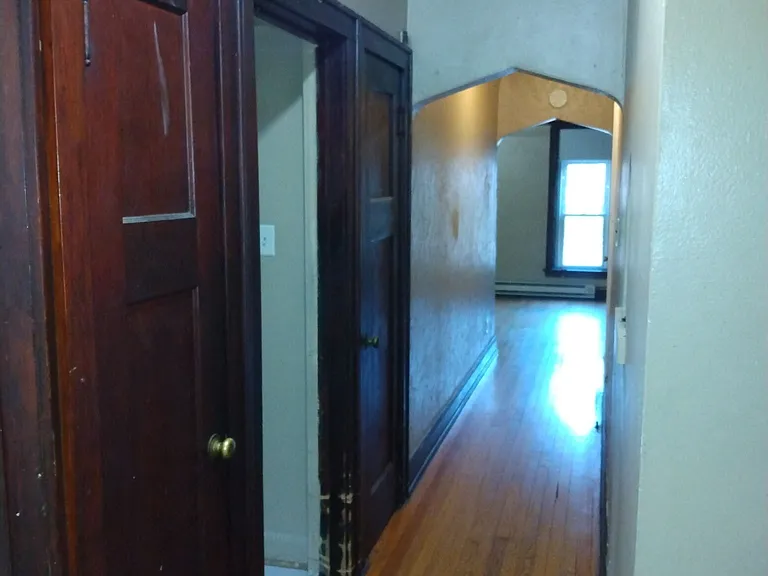 330 W Keefe Ave — Photo 9