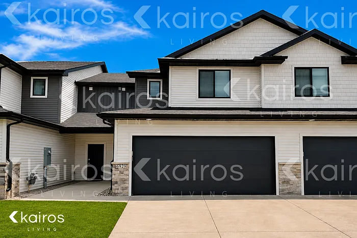 6929 Holly Ct