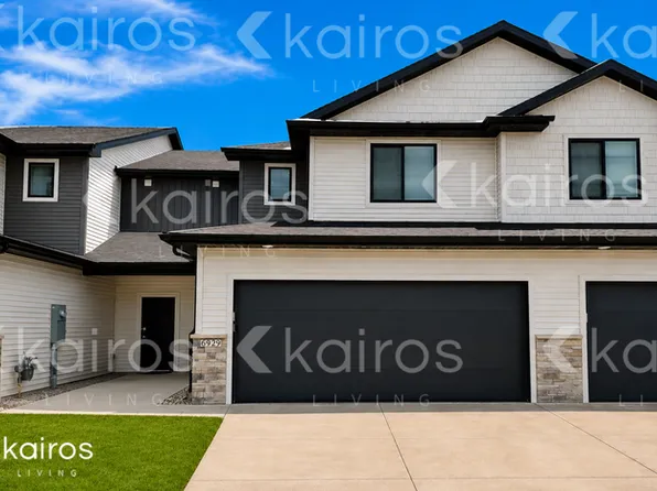 6929 Holly Ct, Johnston, IA 50131
