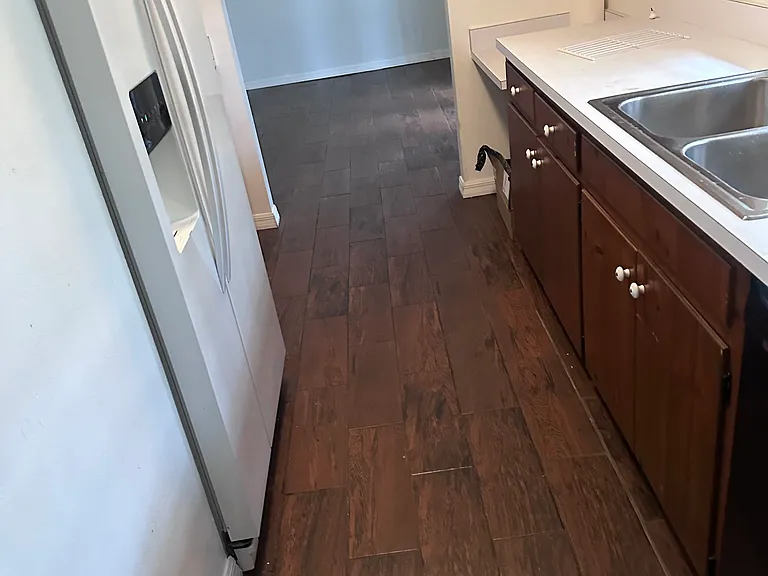 1106 N Tangerine Ave — Photo 3